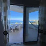 Your By The Sea Apartamento