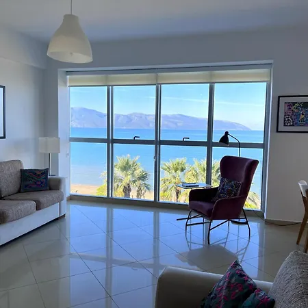 Apartamento Your By The Sea